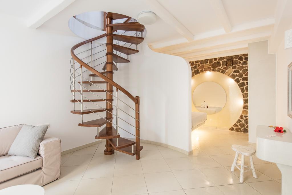 Secret Earth Villas - Santorini Kamári Exterior foto